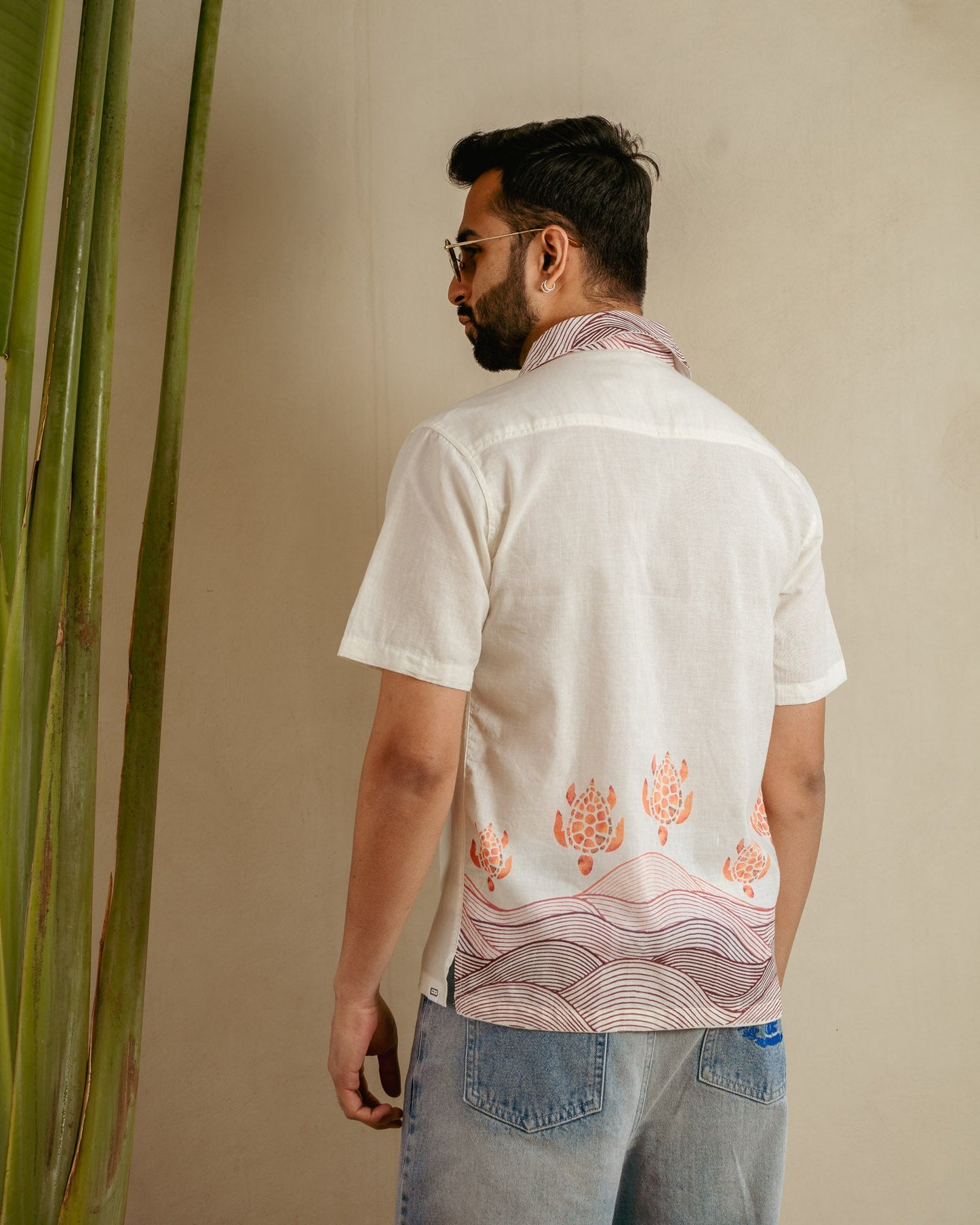 Block Turtle Flirt Side Patch Linen Shirt