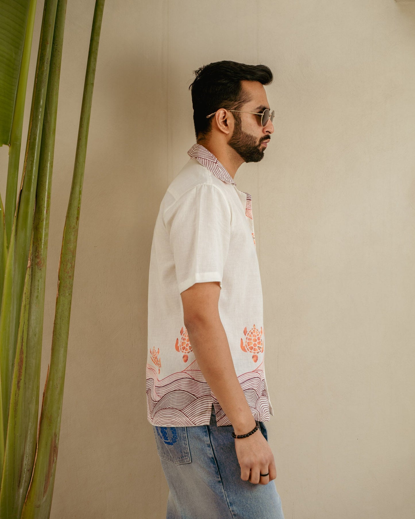 Block Turtle Flirt Side Patch Linen Shirt