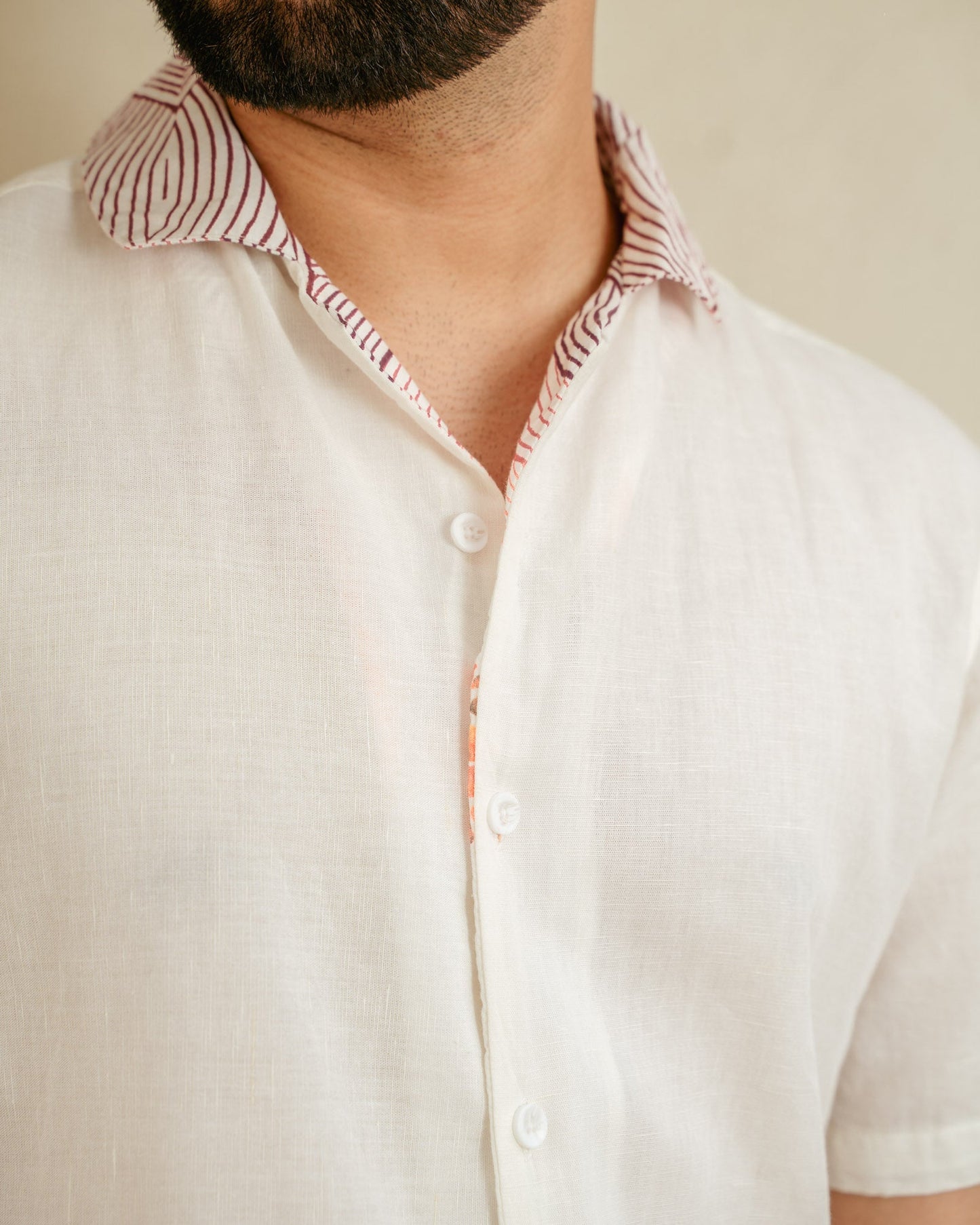 Block Turtle Flirt Side Patch Linen Shirt