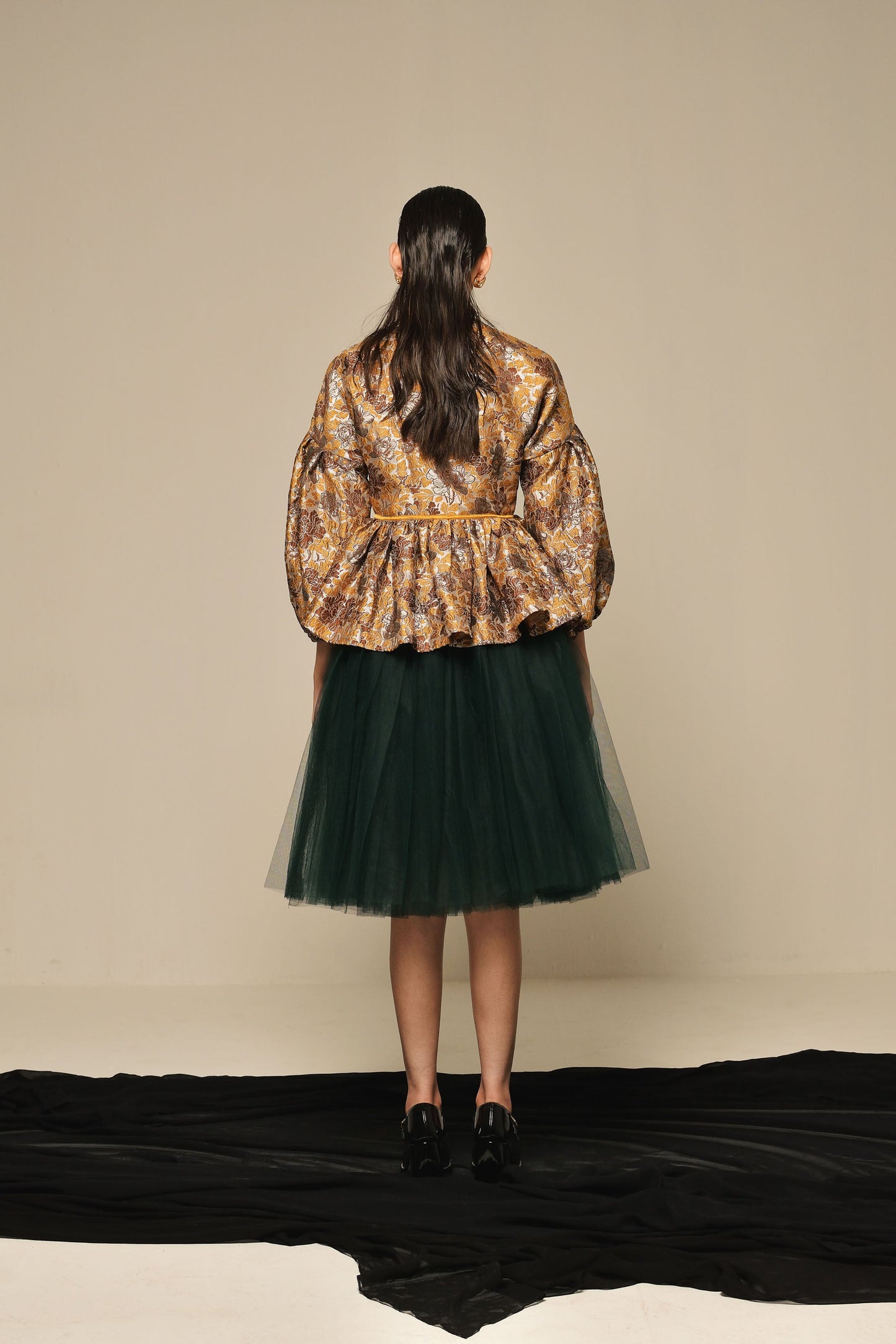 Jacquard Floral Puffed Sleeve Top And Skirt Set