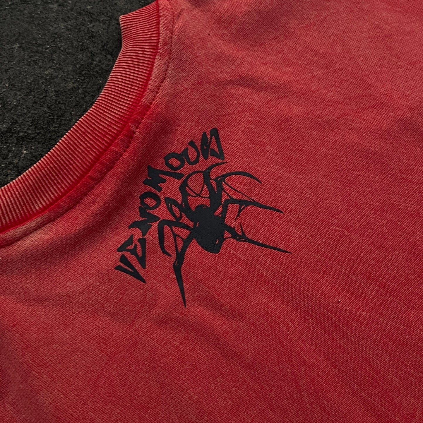 VENOMOUS TEE