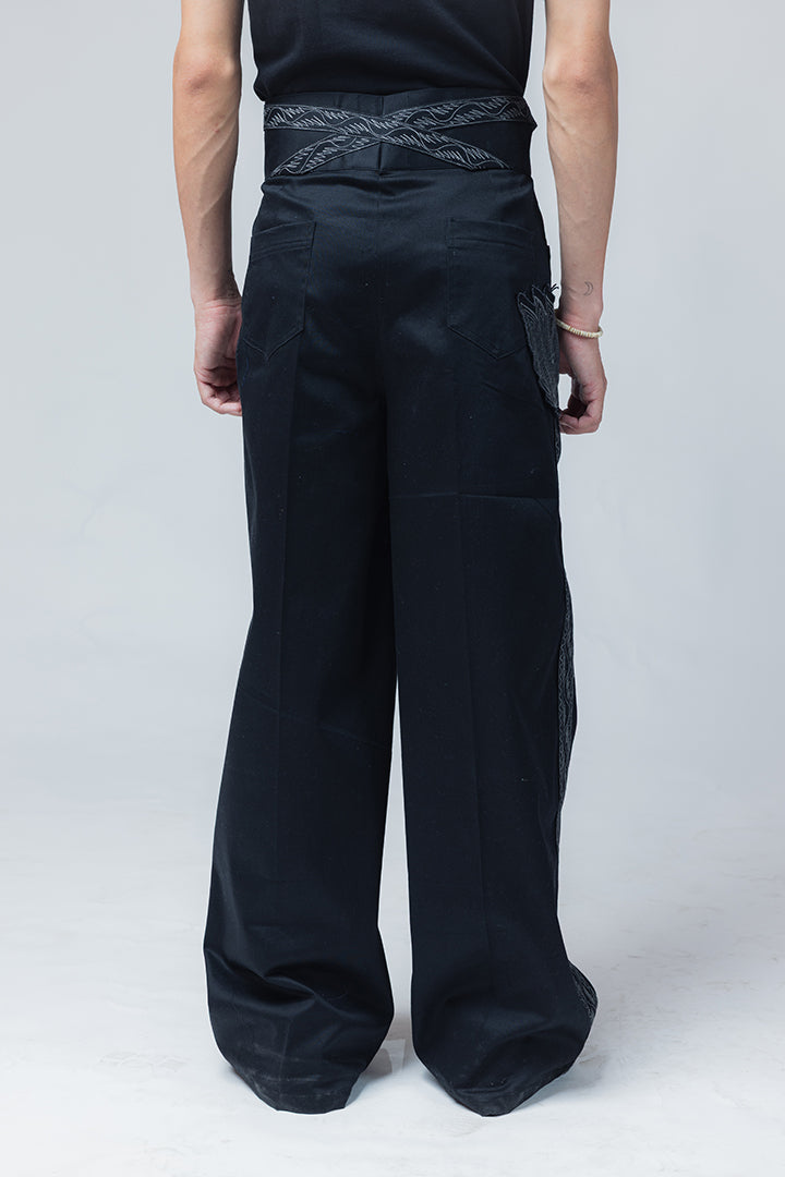 FLOWER FOR A LIT LADY PANTS (BLACK)