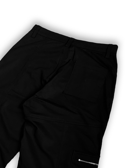 MISPLACED CARGO PANTS IN BLACK