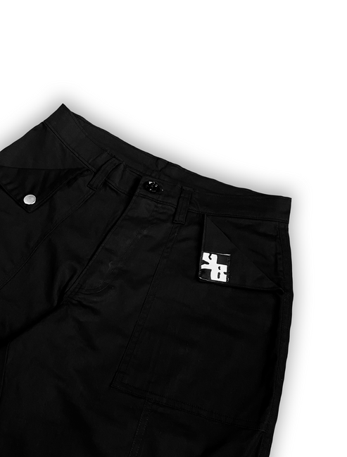 MISPLACED CARGO PANTS IN BLACK