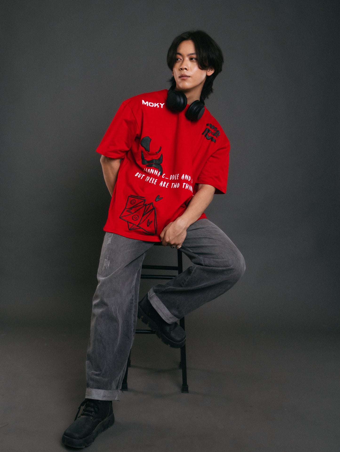 Unisex Kiss & Cuddles Red T-shirt