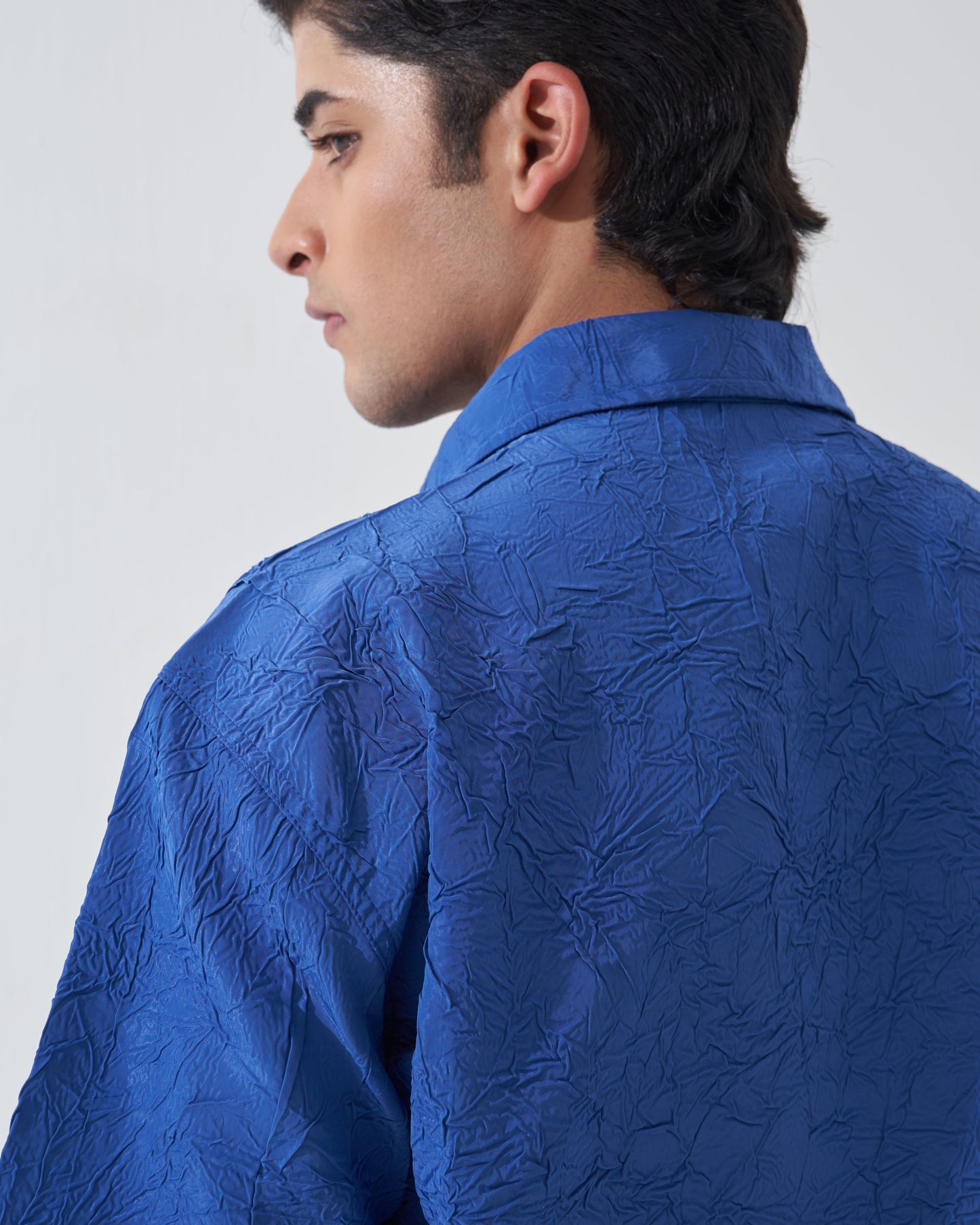 CRINKLED BLUE SHIRT