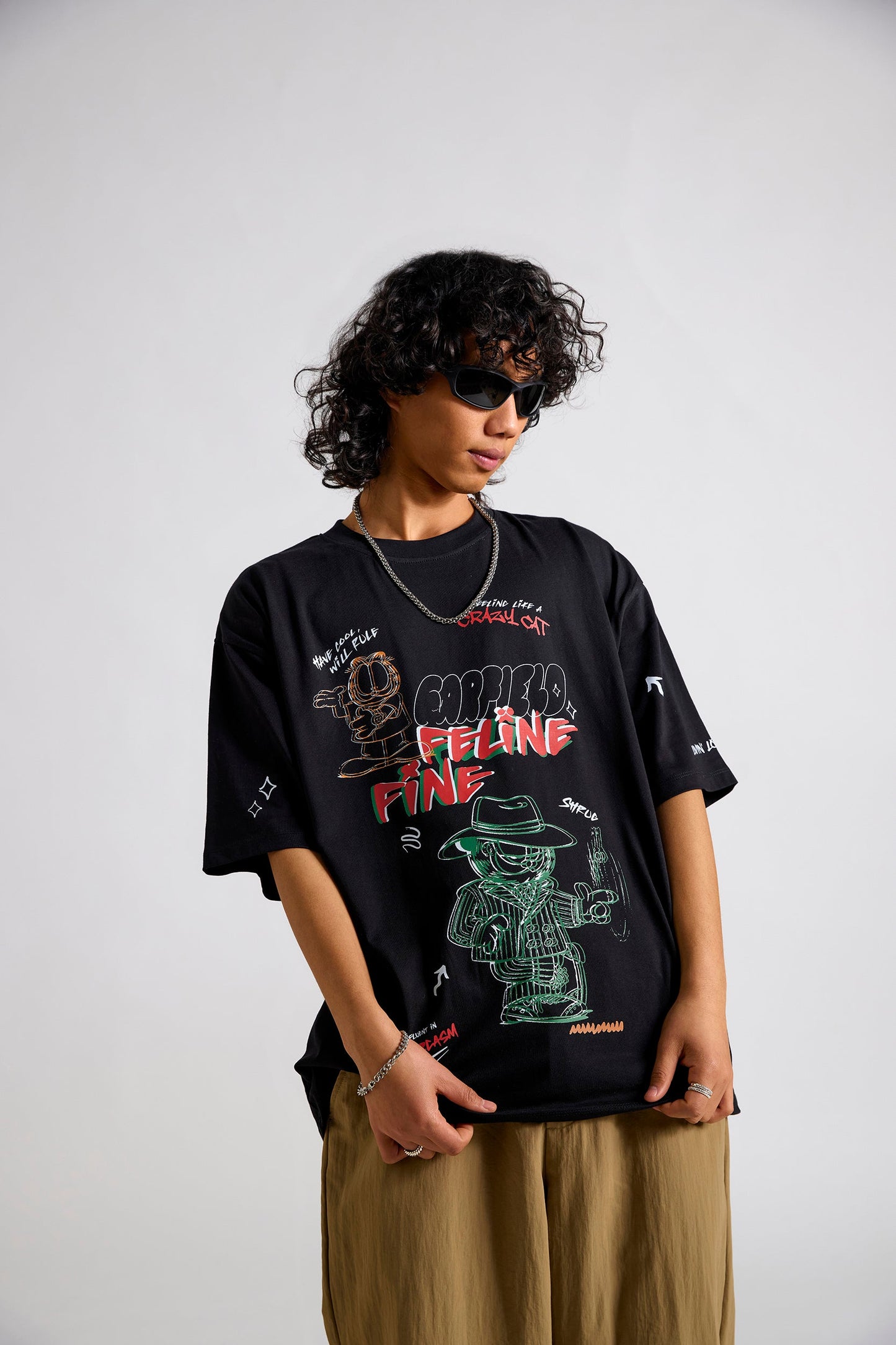 Garfield:Feeling Crazy Men's Oversized T-shirt