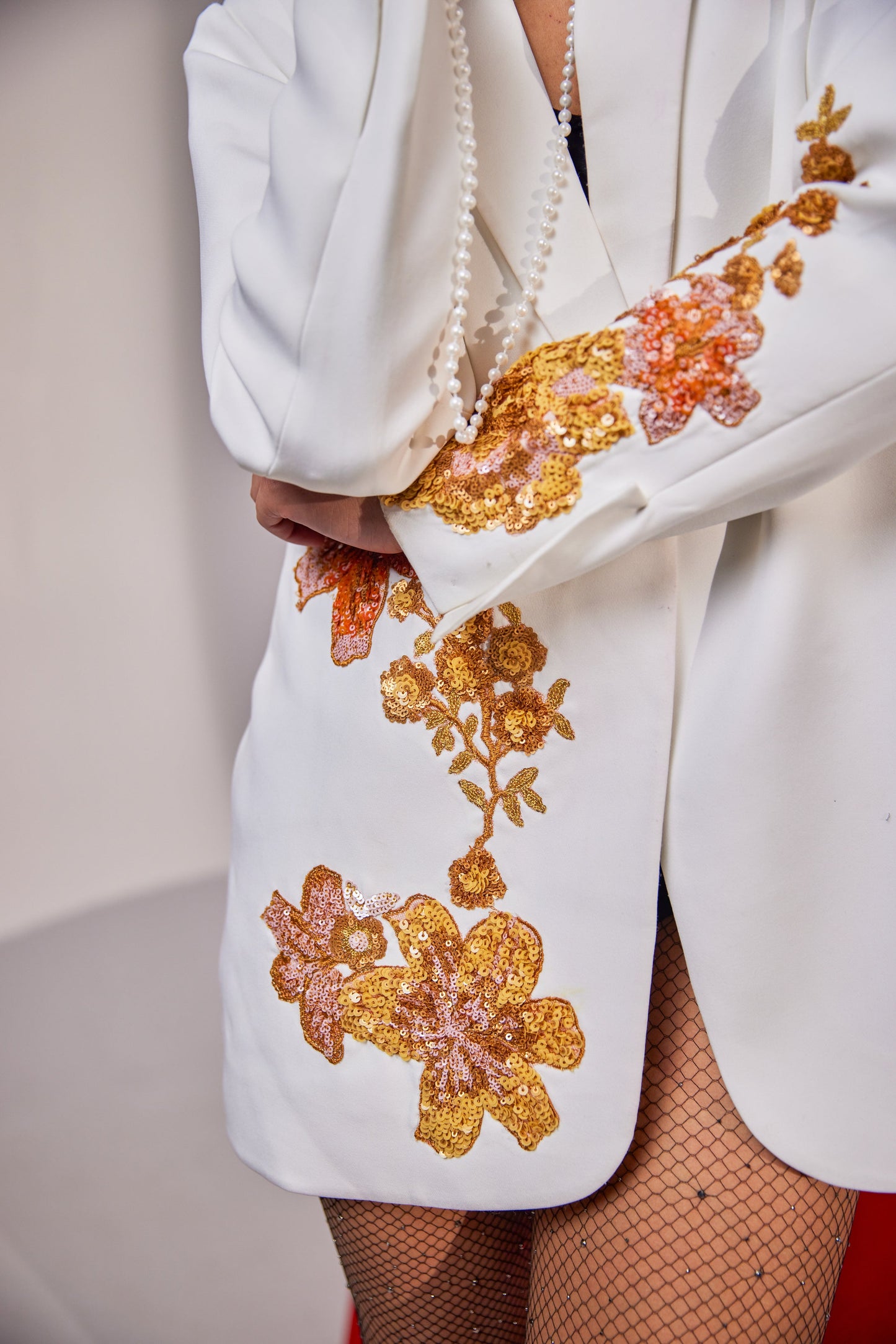 EMBROIDERY COAT