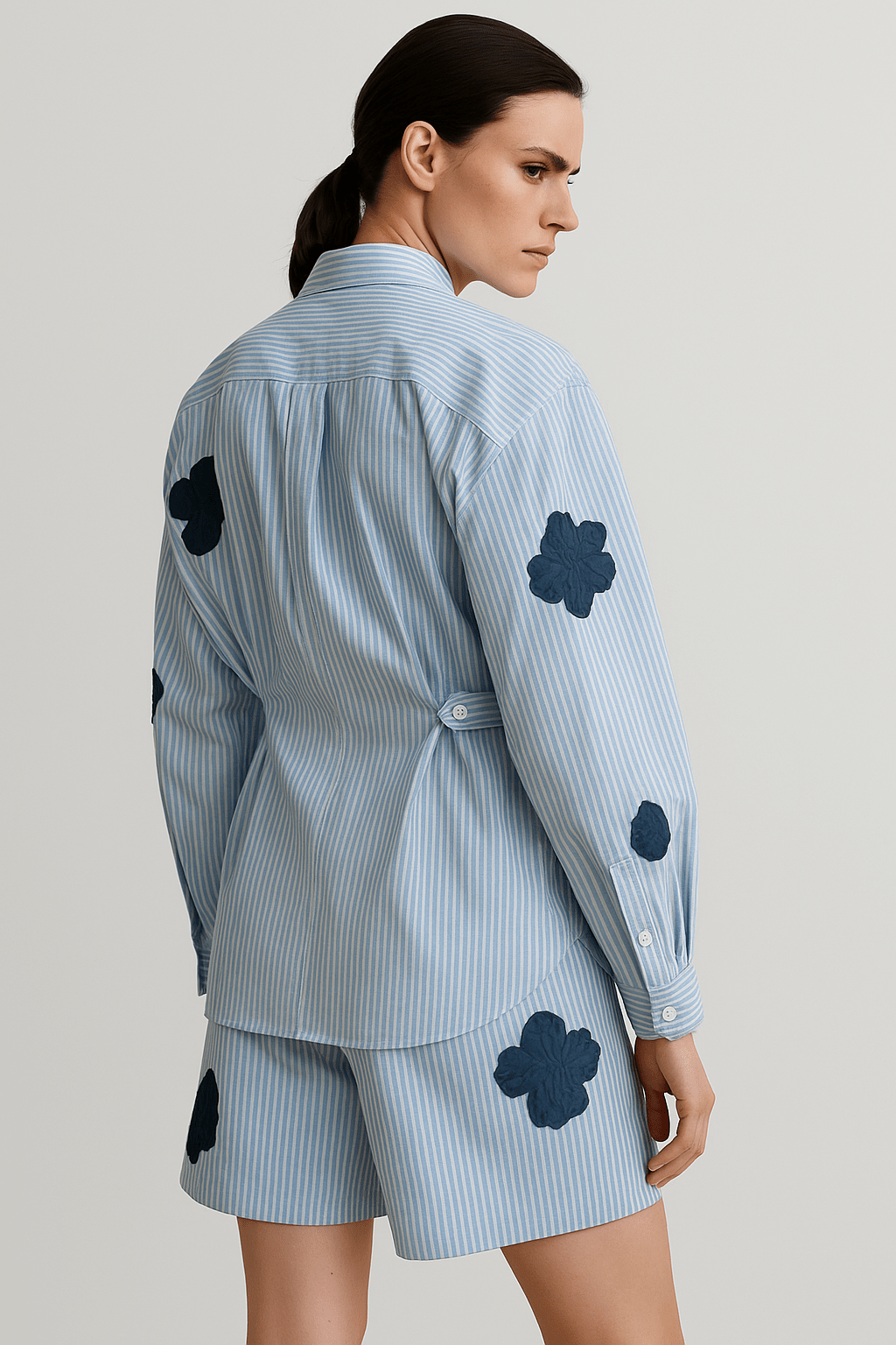 Blue Pinstripe Shirt With Applique - erised pret