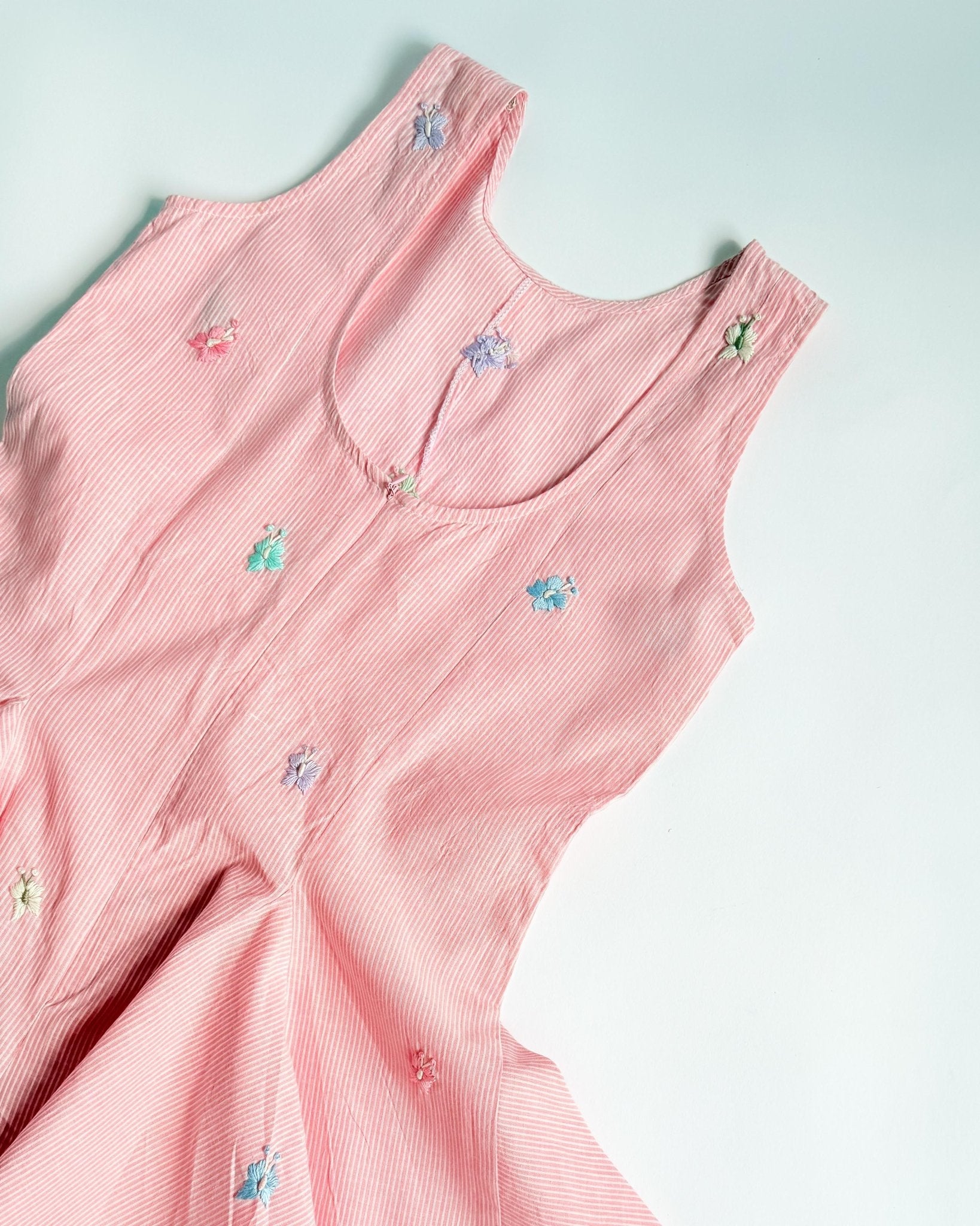 Butterfly Embroidered Flared Romper - Rose - erised pret