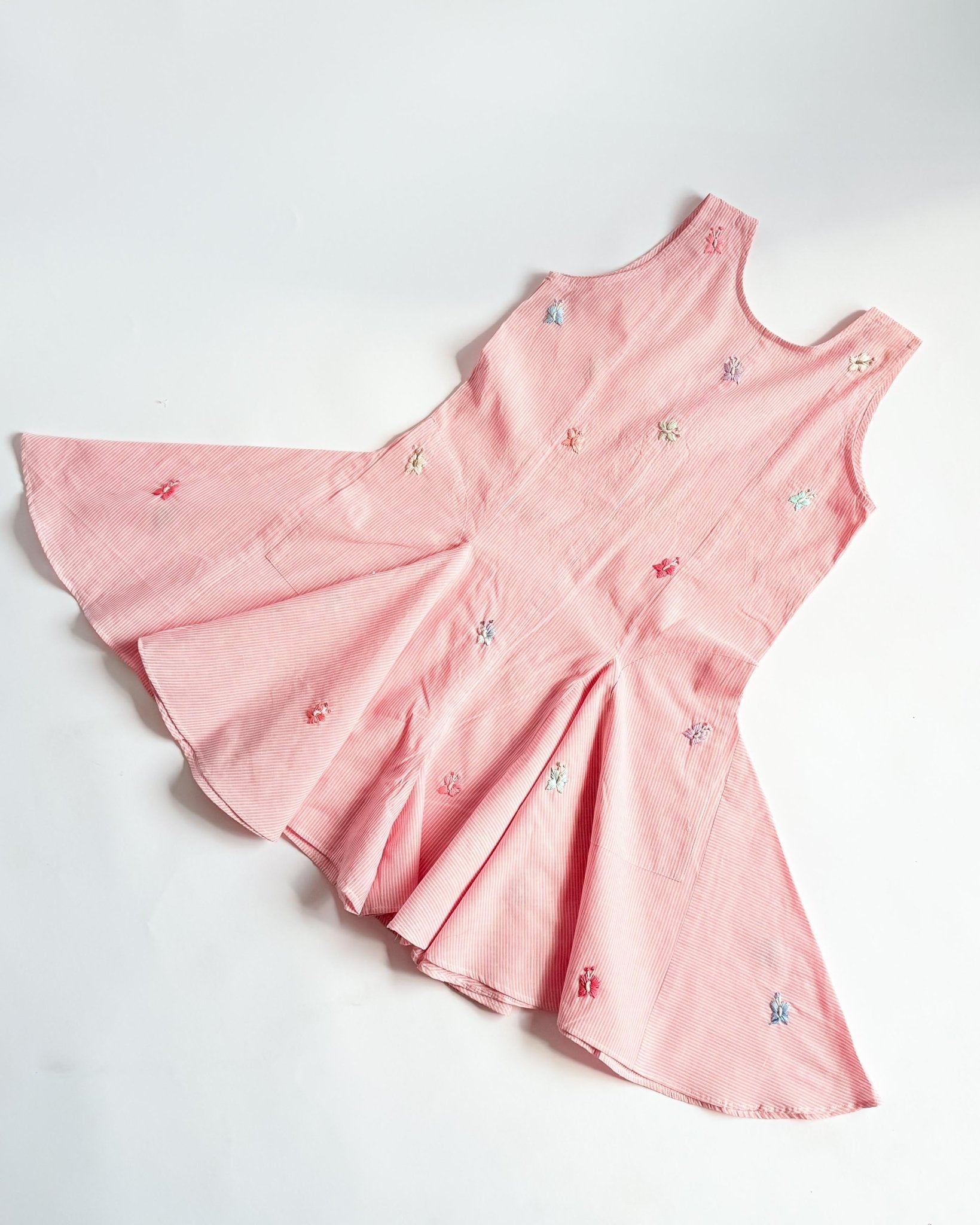 Butterfly Embroidered Flared Romper - Rose - erised pret