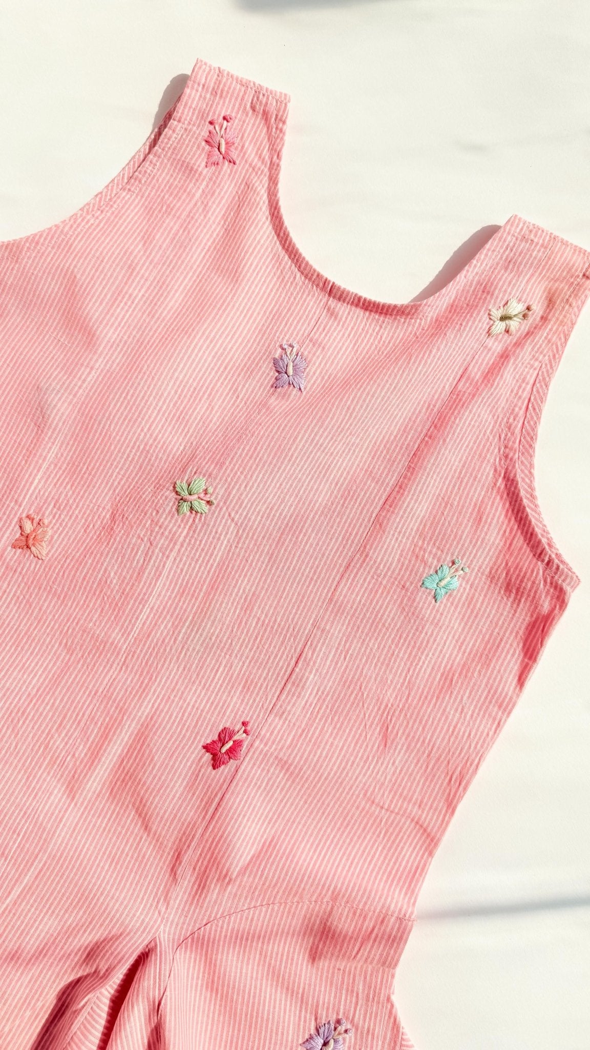 Butterfly Embroidered Flared Romper - Rose - erised pret