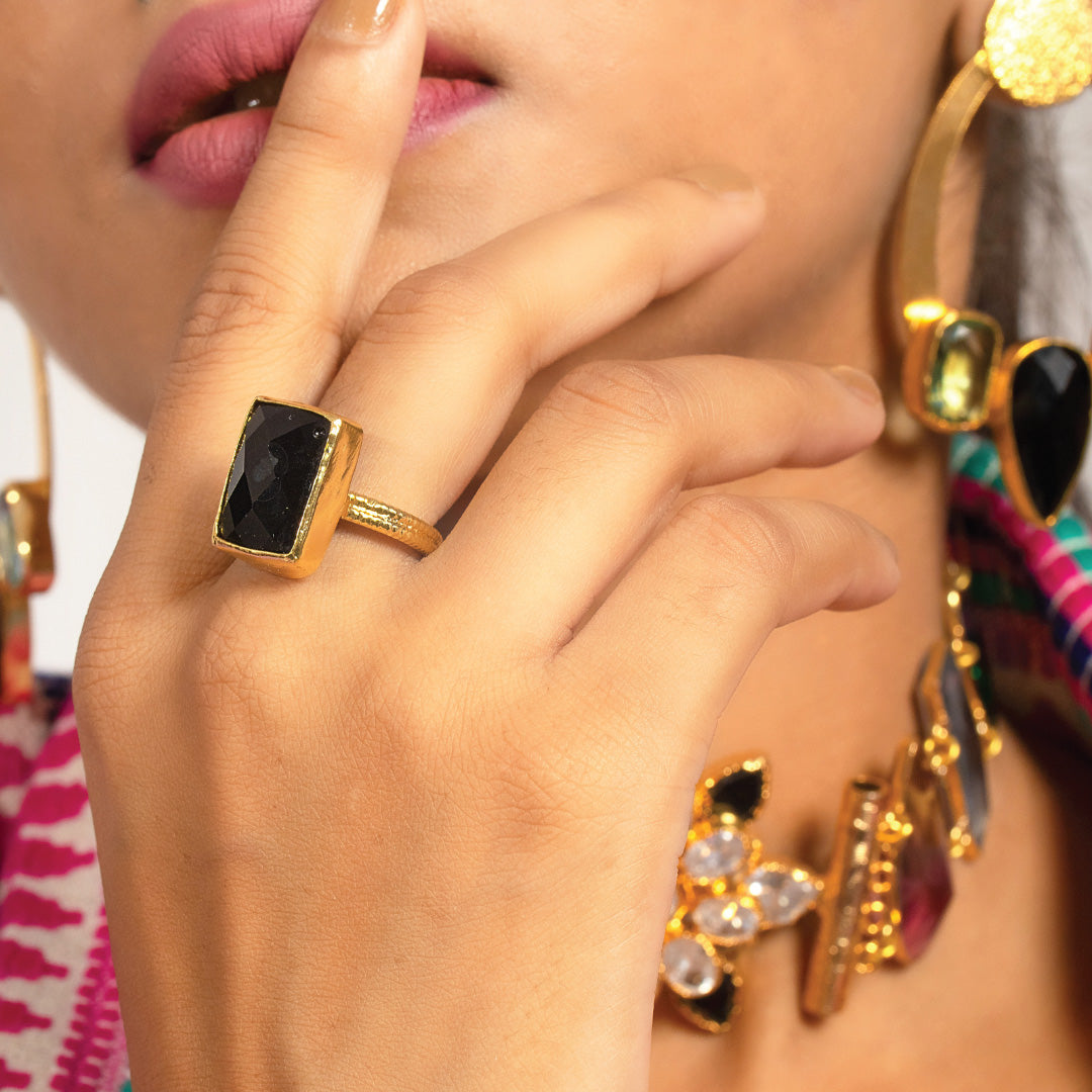 FACETED BLACK ONYX RING