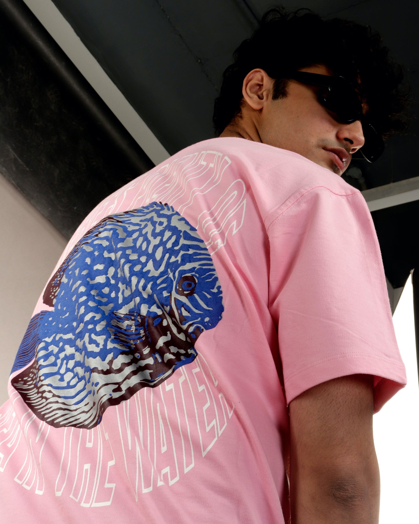 Unisex SEA & THE FISH TEE - LIGHT PINK