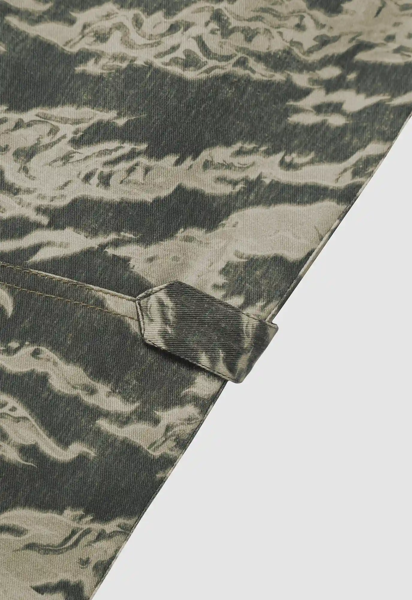 Emberstripe Camouflage Pants