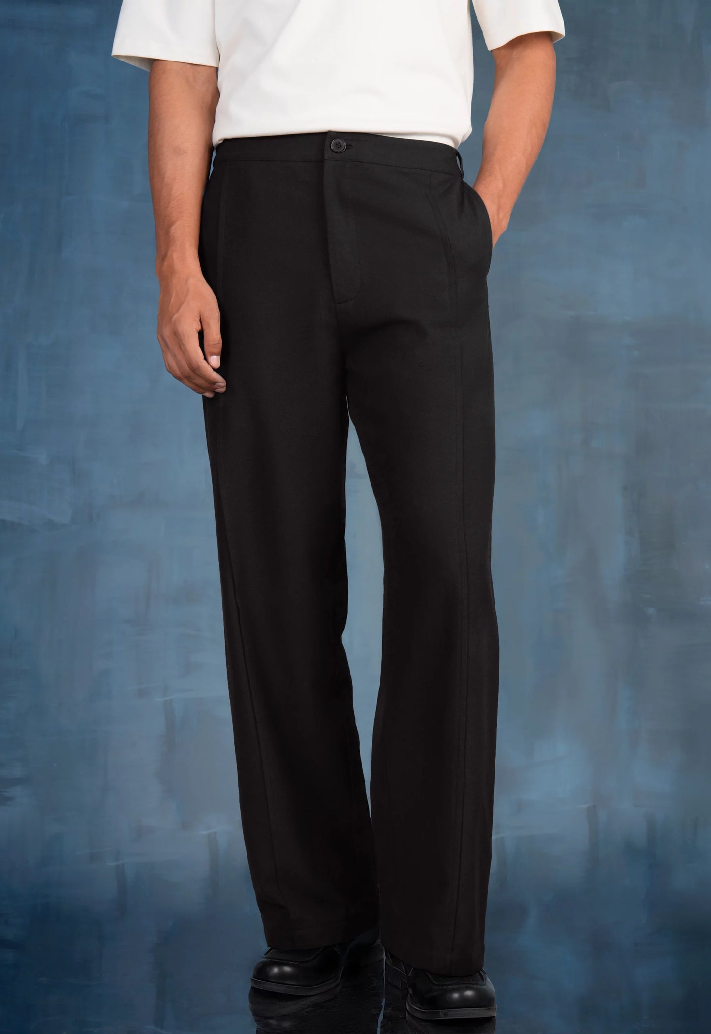 Munich Linen Pants in Black