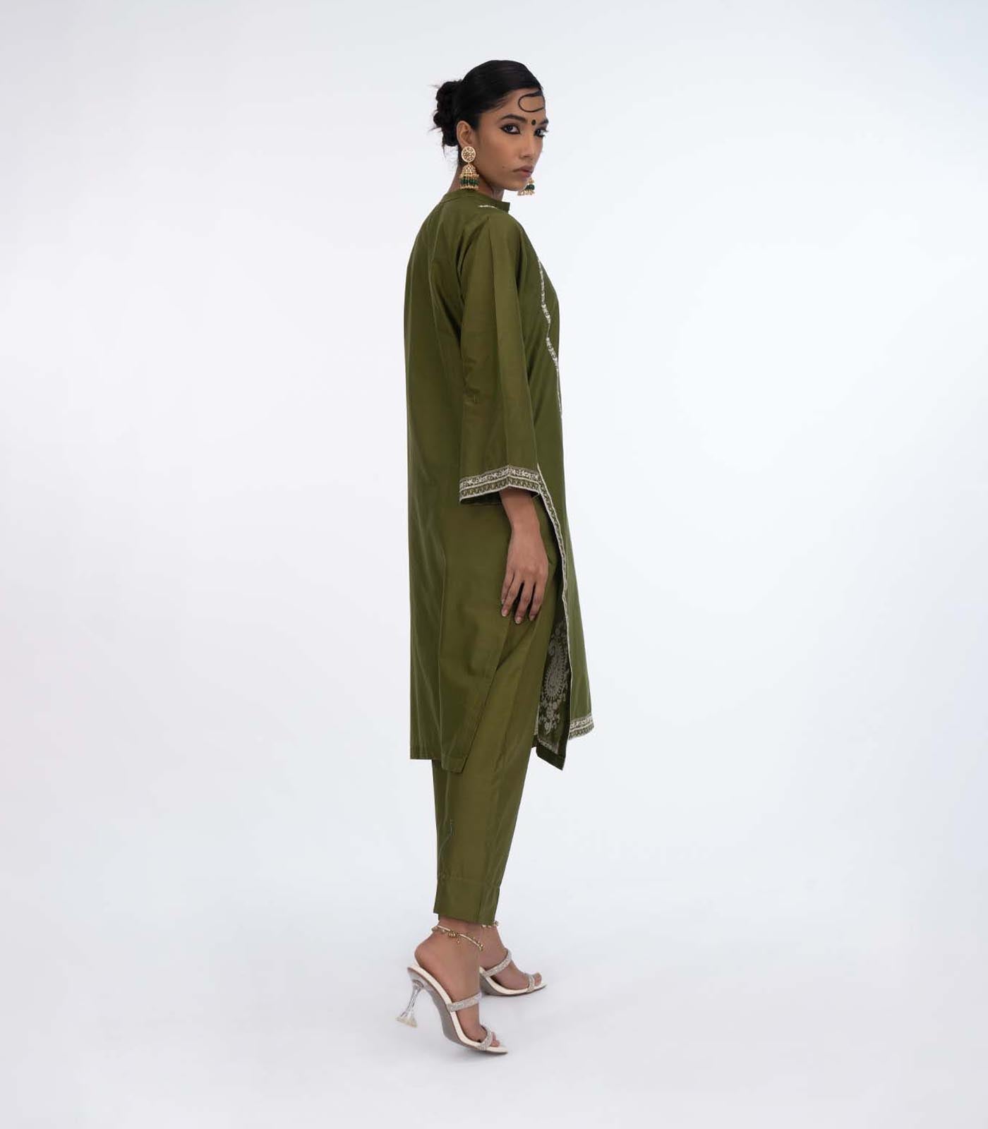 Mehandi Green Lawn Embroiderd co-ord set