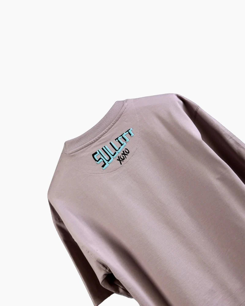 HUGS AND KISSES OVERSIZED T - SHIRT - SULLITT