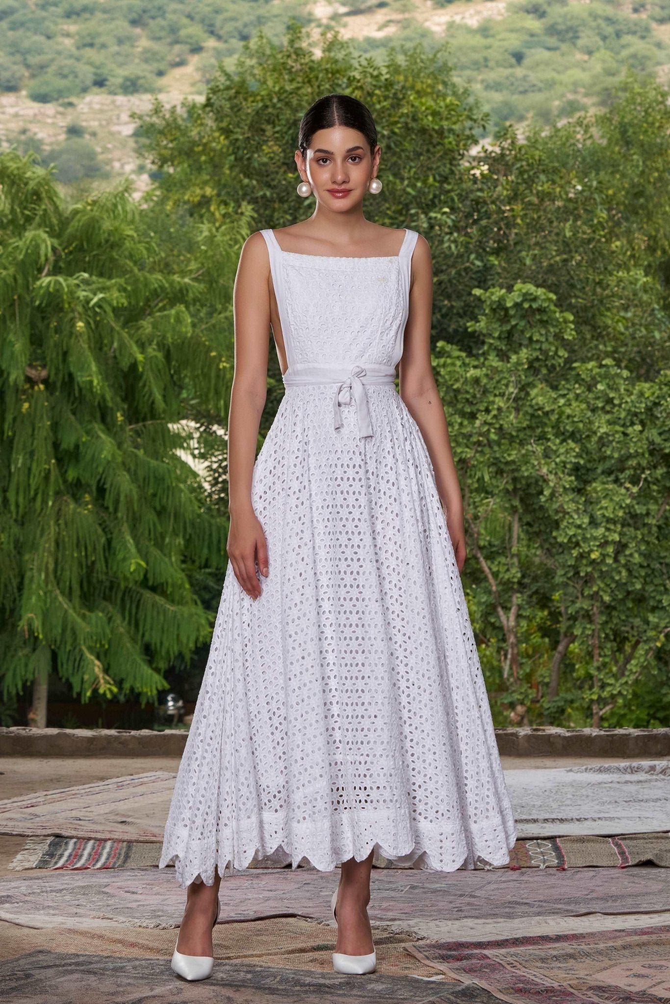 LUXE WHITE - Nidhi and Mahak