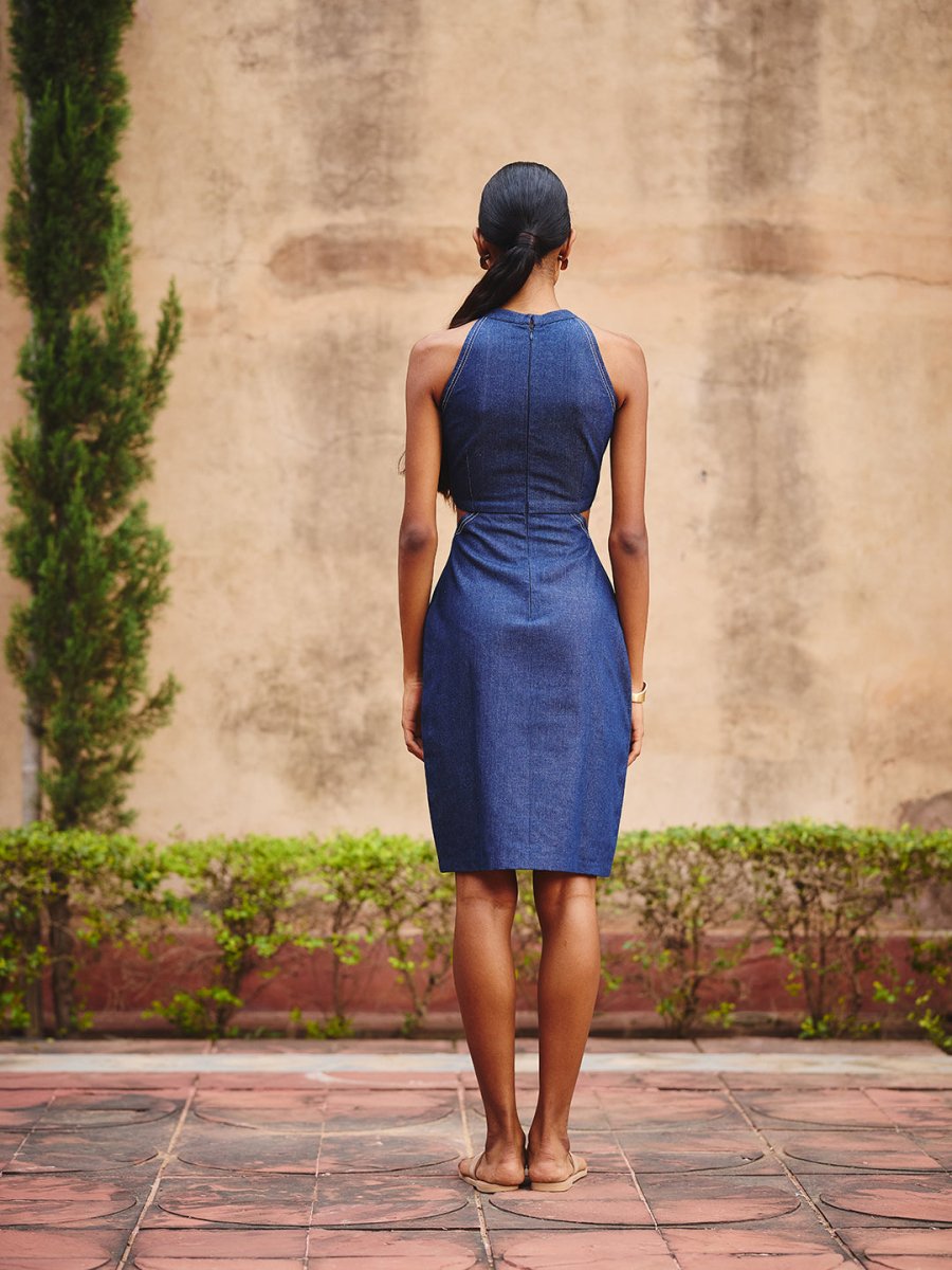 Vanda In - cut dress - Outro Studio